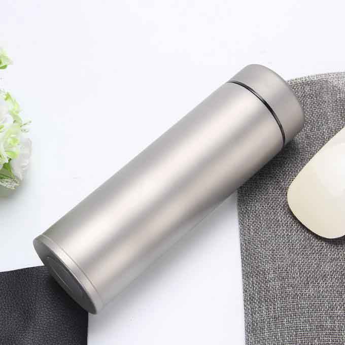 Double Wall Titanium Insulated Water Bottle Thermos Vacuum Flask Keeps Cold Hot