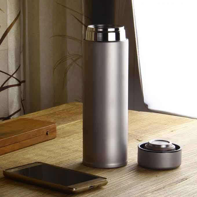 Double Wall Titanium Insulated Water Bottle Thermos Vacuum Flask Keeps Cold Hot